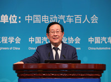 科學(xué)技術(shù)部部長萬鋼：2018年新能源車100萬銷量預(yù)期樂觀 加快燃料電池產(chǎn)業(yè)化