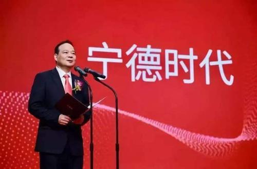 全國政協(xié)委員、寧德時(shí)代新能源科技有限公司總裁兼首席運(yùn)營官曾毓群