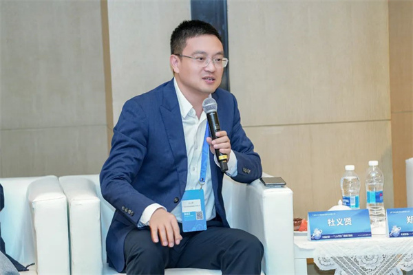 “Li+學(xué)社”高端對(duì)話：警惕全球化機(jī)遇下，鋰電企業(yè)的出海挑戰(zhàn)和技術(shù)迭代風(fēng)險(xiǎn)