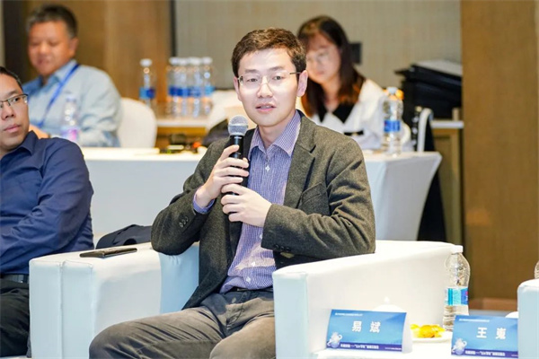 “Li+學(xué)社”高端對(duì)話：警惕全球化機(jī)遇下，鋰電企業(yè)的出海挑戰(zhàn)和技術(shù)迭代風(fēng)險(xiǎn)