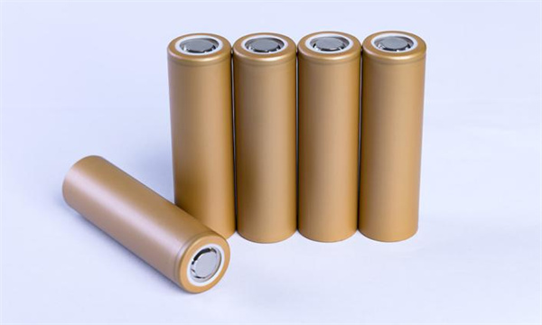 「極耳無界 能量登峰」發(fā)布會圓滿落幕：睿恩21700-6Ah電池全球首發(fā)，攜手蔡司共繪質量新篇章