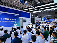 曼恩斯特?cái)y固態(tài)電池極片制造解決方案亮相CIBF2025