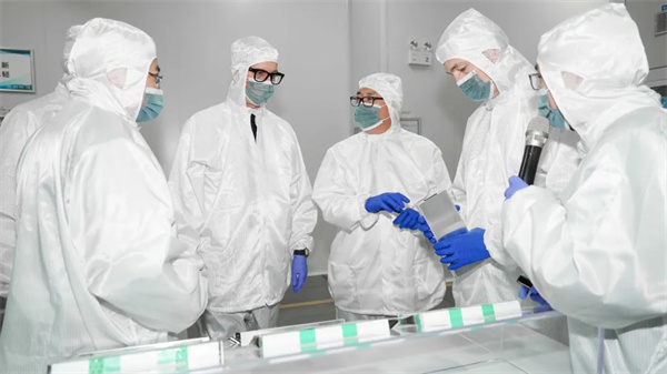 大眾電動化全面出擊，最受益的竟然是Ta？